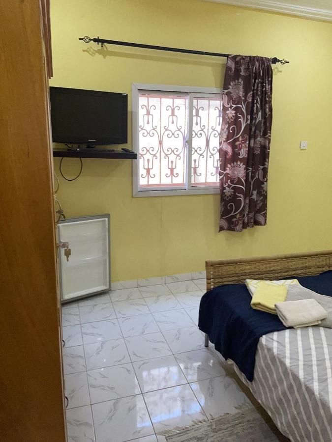 The Compound Bed & Breakfast Bijilo Exterior foto